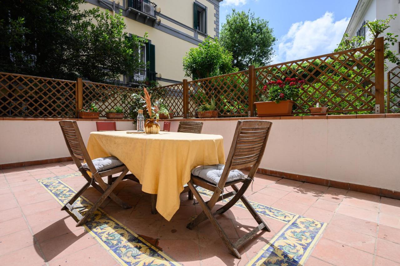 Viale Calascione 7 ナポリ エクステリア 写真